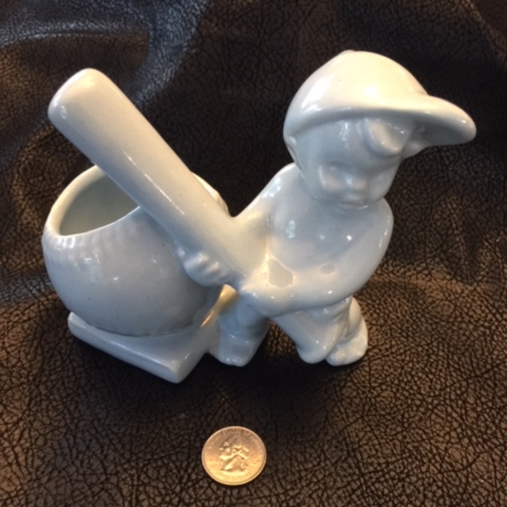 Haeger vintage porcelain nursery boy baseball batter & ball planter
